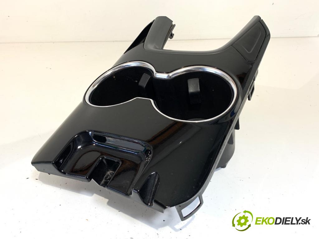 FORD MONDEO MK5 liftback 2014 176 kW 2.0 EcoBoost 1999 Držiak na nápoje  (Držiak (úchyt) na nápoje)