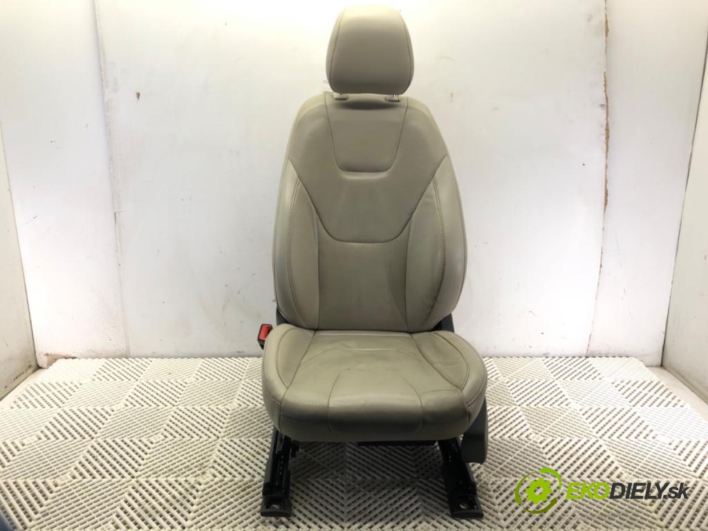 FORD MONDEO MK5 liftback 2014 176 kW 2.0 EcoBoost 1999 sedadlo levý přední část 