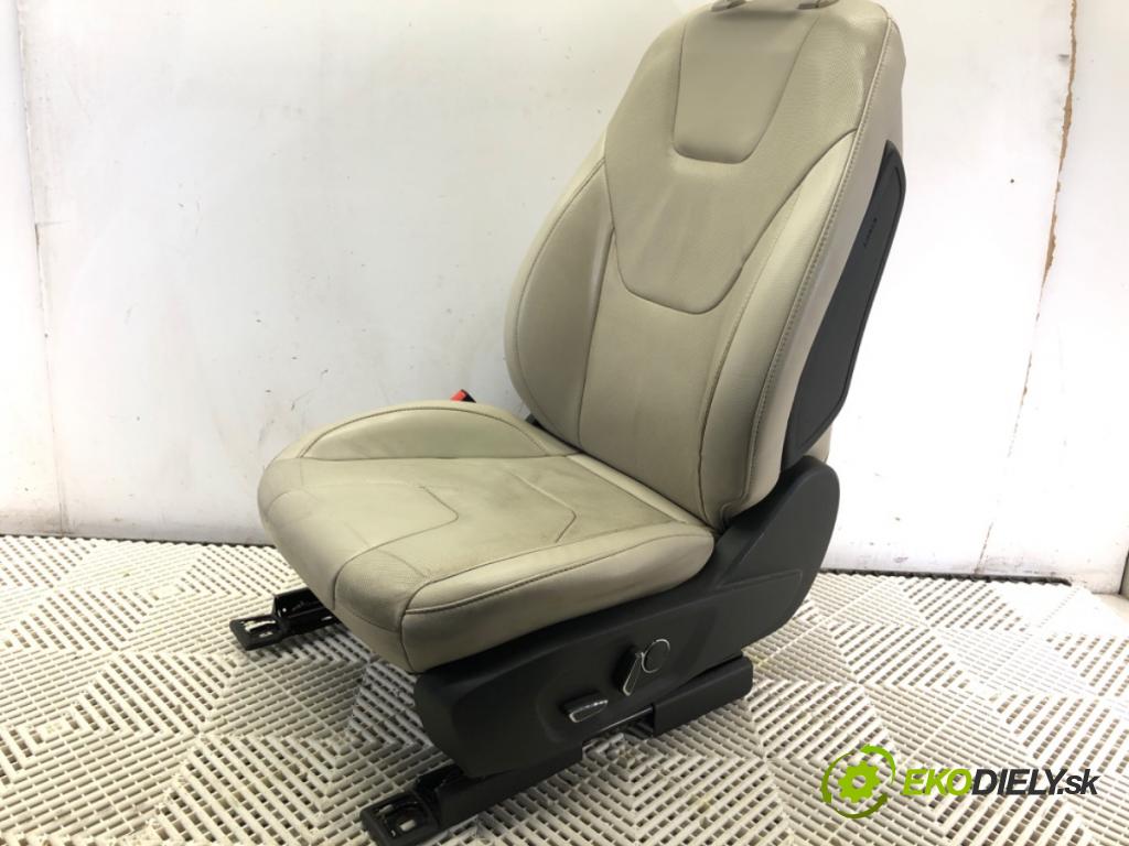 FORD MONDEO MK5 liftback 2014 176 kW 2.0 EcoBoost 1999 sedadlo levý přední část