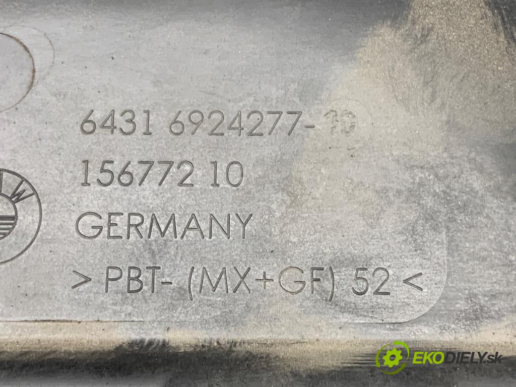 BMW E90 sedan 2008 125 kW 320 i 1995 Torpédo, plast pod čelné okno 6924277 (Torpédo (plast pod čelným sklom))