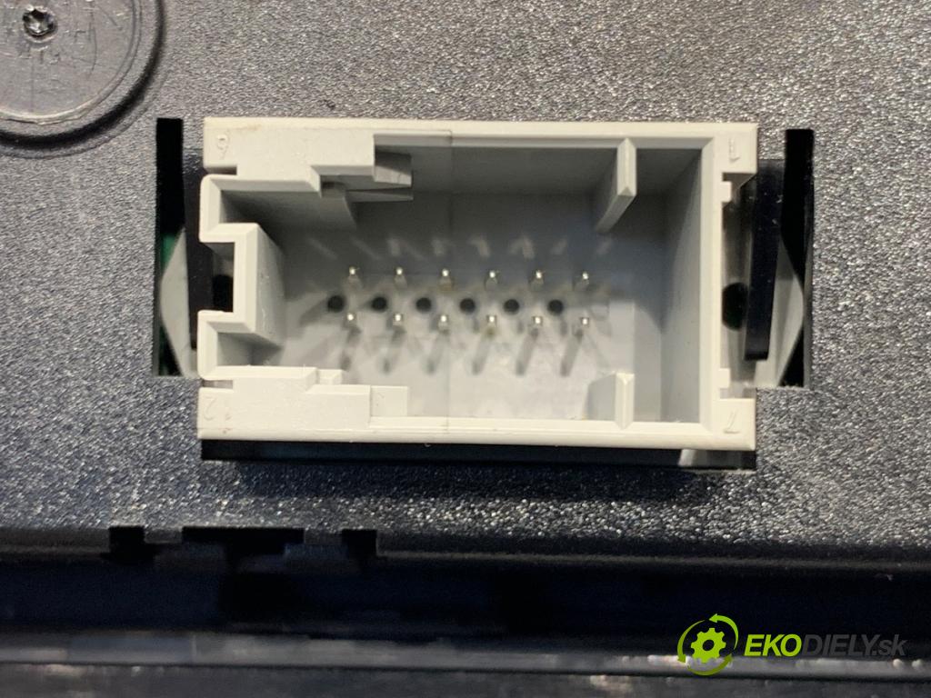 BMW E90 sedan 2008 125 kW 320 i 1995 Panel ovládania kúrenia 9182287 (Prepínacie páčky pod volantom)