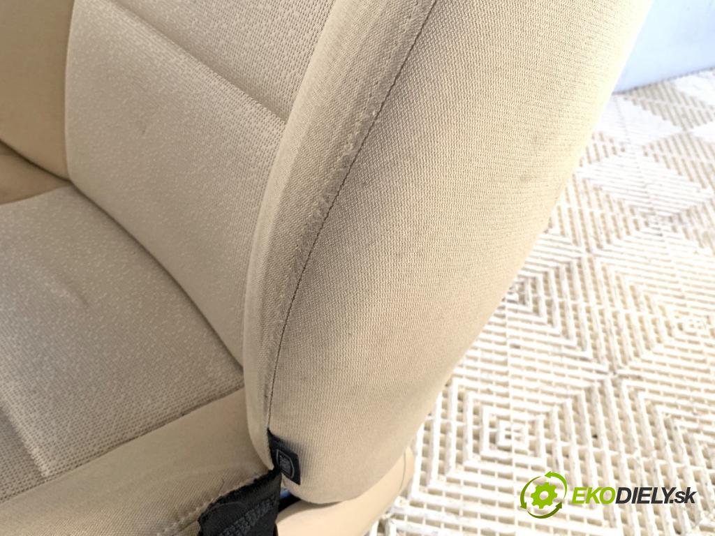 BMW E90 sedan 2008 125 kW 320 i 1995 Sedadlo ľavy predný