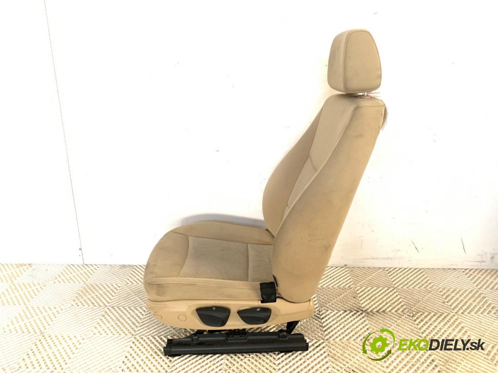 BMW E90 sedan 2008 125 kW 320 i 1995 Sedadlo ľavy predný