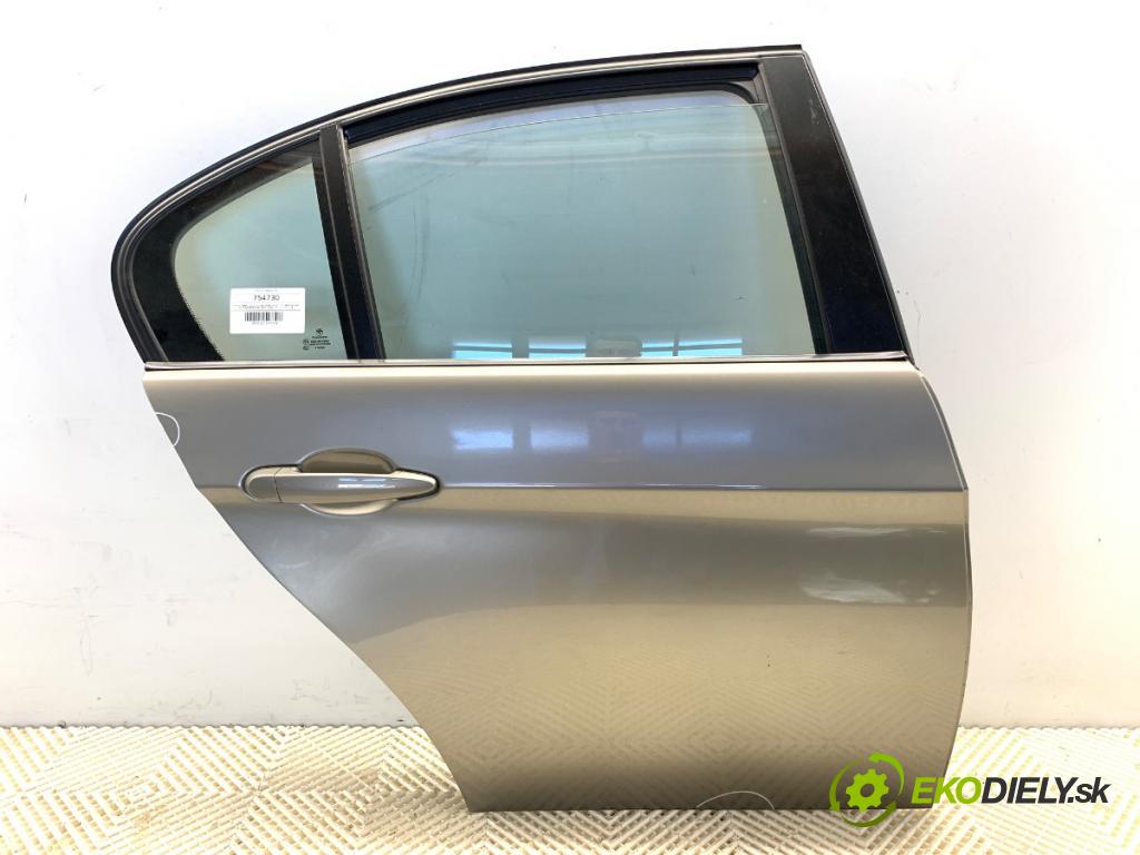 BMW E90 sedan 2008 125 kW 320 i 1995 dveře pravý zadní část A53
