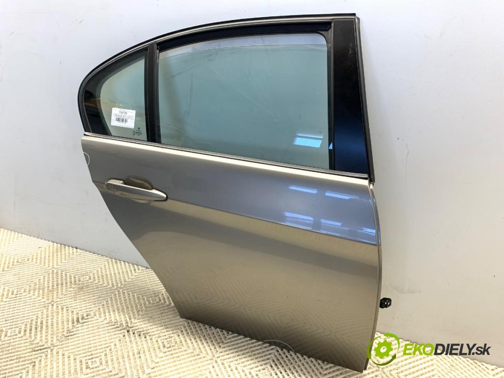 BMW E90 sedan 2008 125 kW 320 i 1995 dveře pravý zadní část A53