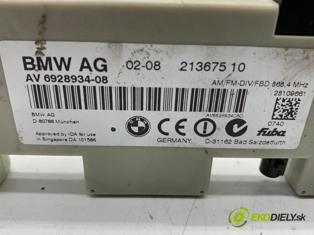 BMW E90 sedan 2008 125 kW 320 i 1995 ANTENA 6928934