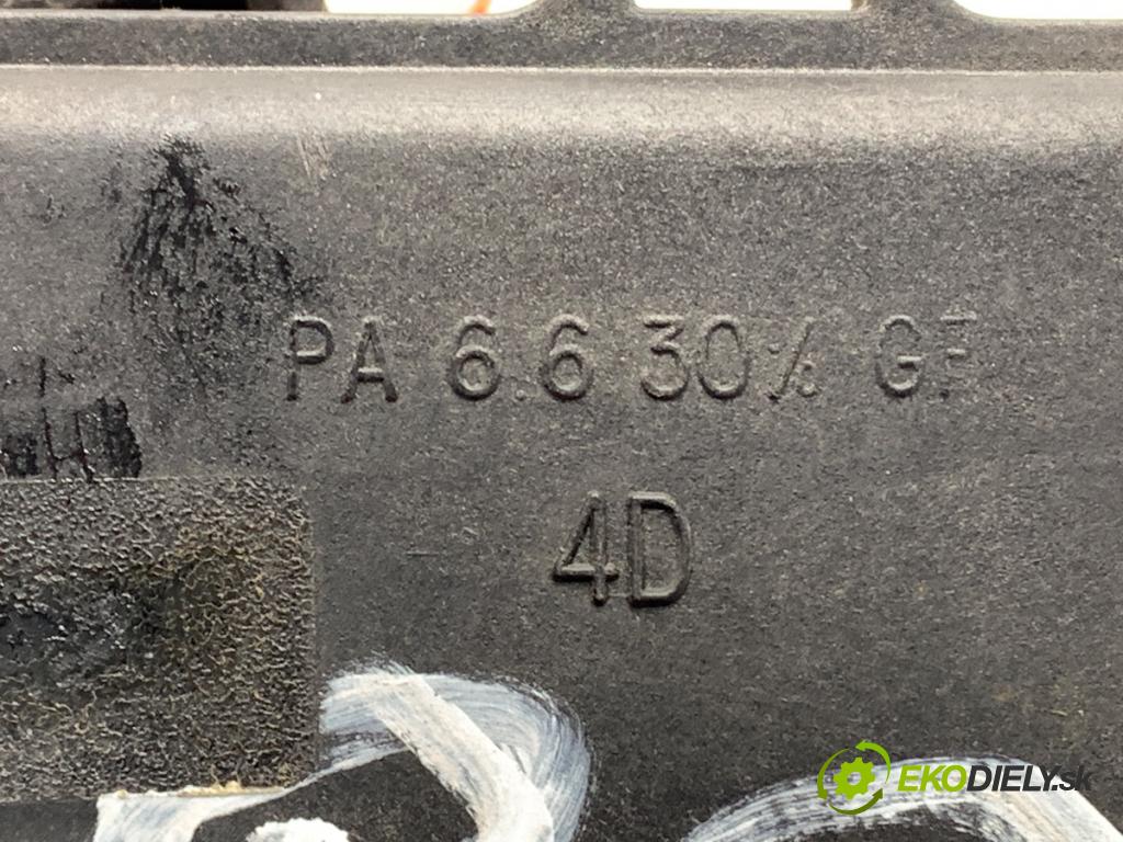 AUDI A3 8P liftback 2003 103 kW 2.0 TDI 16V 1968 zámok kapoty přední část