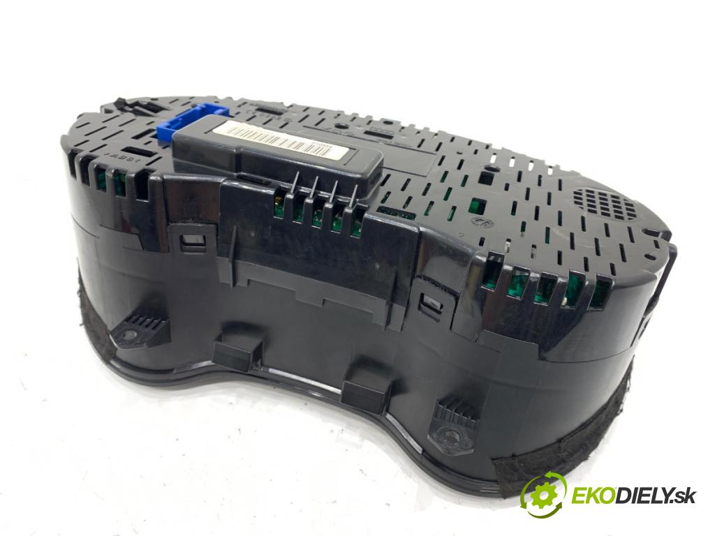 AUDI A3 8P liftback 2003 103 kW 2.0 TDI 16V 1968 Prístrojovka 8P0920930F (Prístrojová doska)