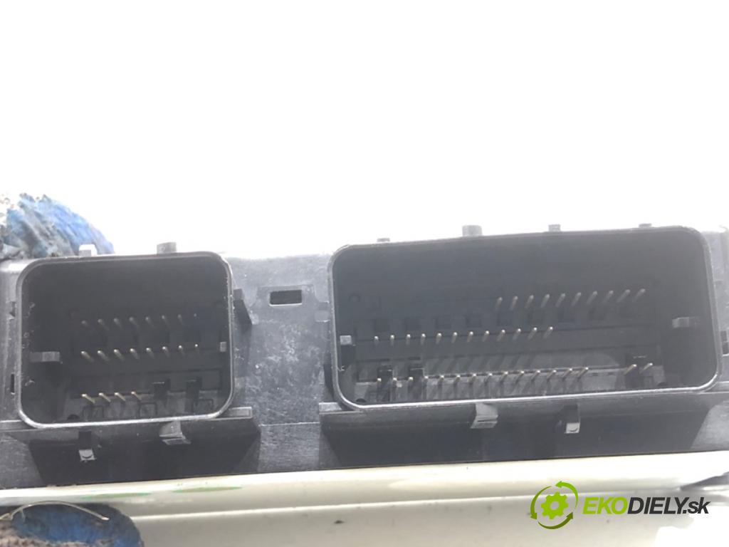 CHEVROLET CRUZE liftback 2012 104 kW 1.8 1796 senzor airbag 13582437 (Snímač)