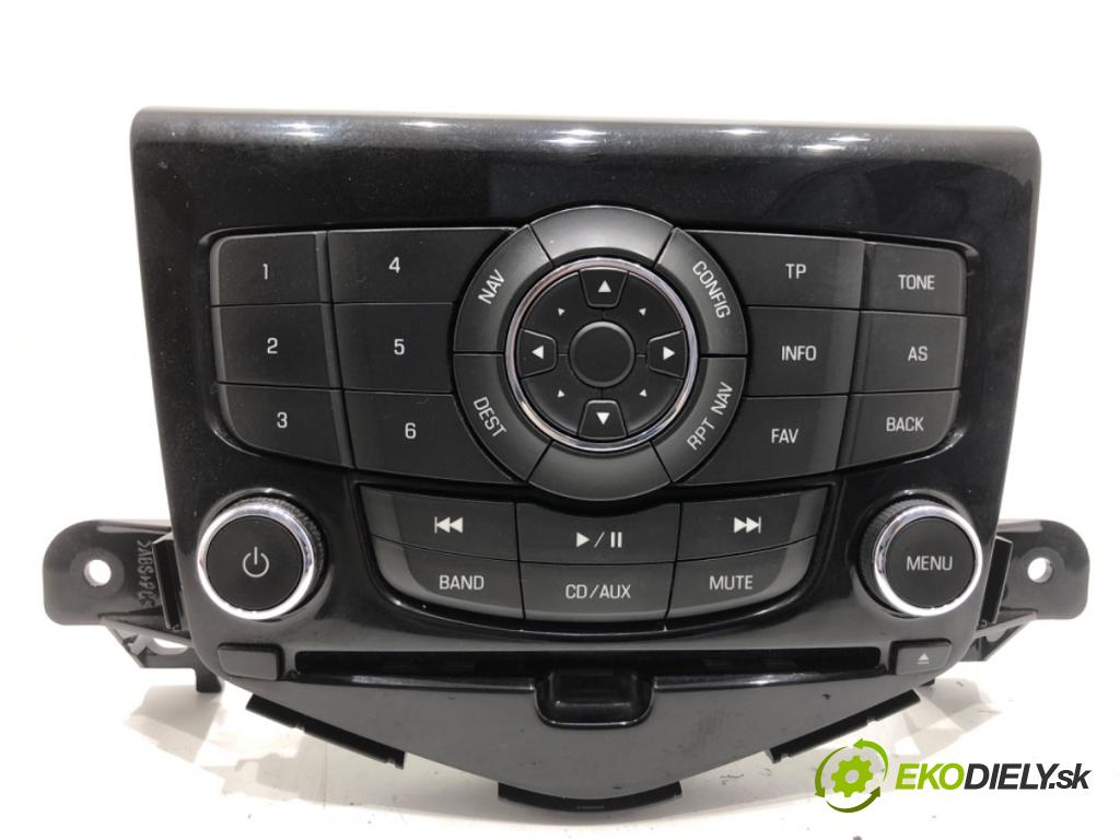 CHEVROLET CRUZE liftback 2012 104 kW 1.8 1796 Panel ovládania radia 94563272 (Prepínacie páčky pod volantom)