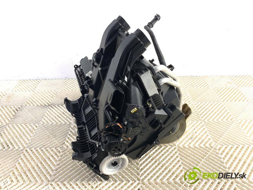 CHEVROLET CRUZE liftback 2012 104 kW 1.8 1796 topné těleso radiátor topení komplet KOMBAJN  (Radiátor topení)