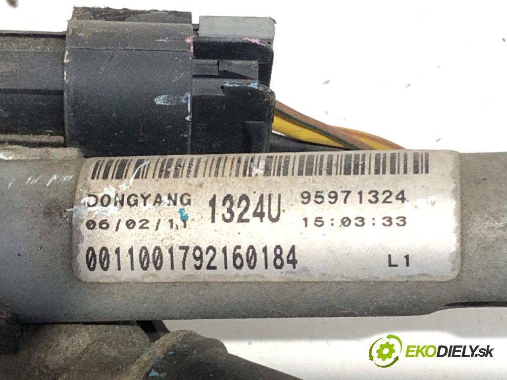 CHEVROLET CRUZE liftback 2012 104 kW 1.8 1796 Mechanizmus stieračov predný 95971324 (Motorček stieračov predný)