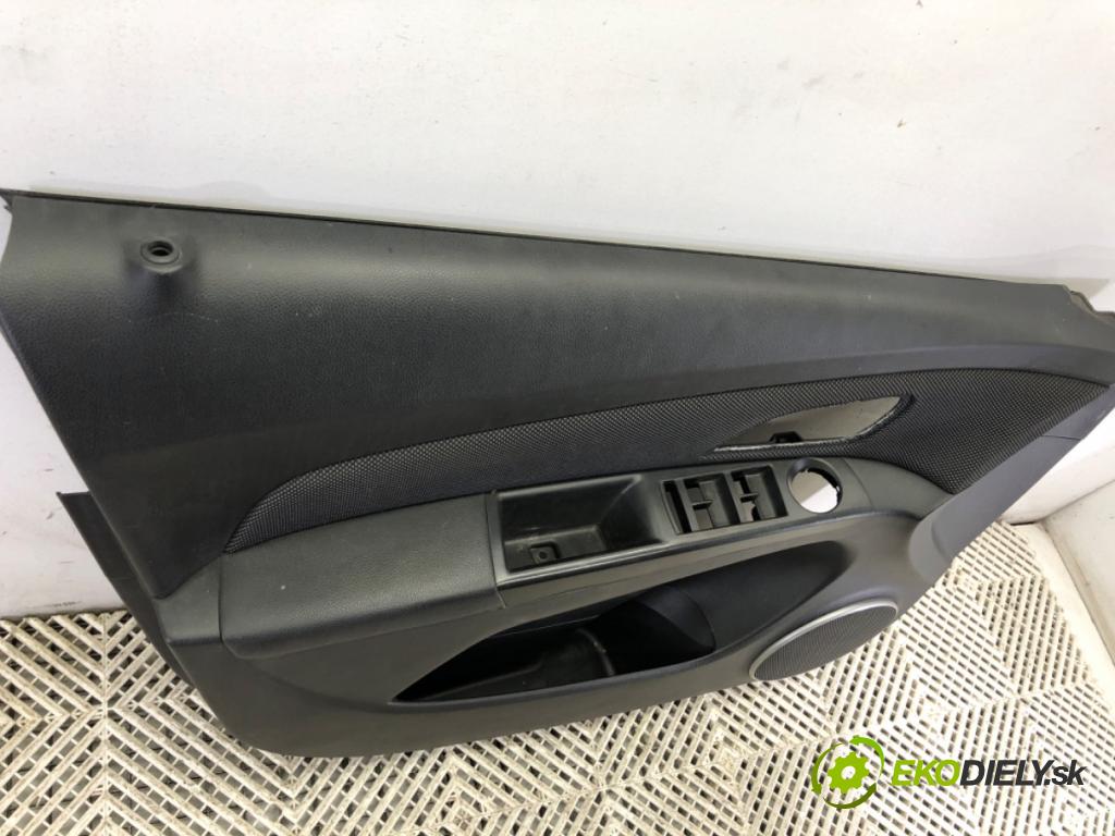 CHEVROLET CRUZE liftback 2012 104 kW 1.8 1796 ča dveře levý přední část 96957313