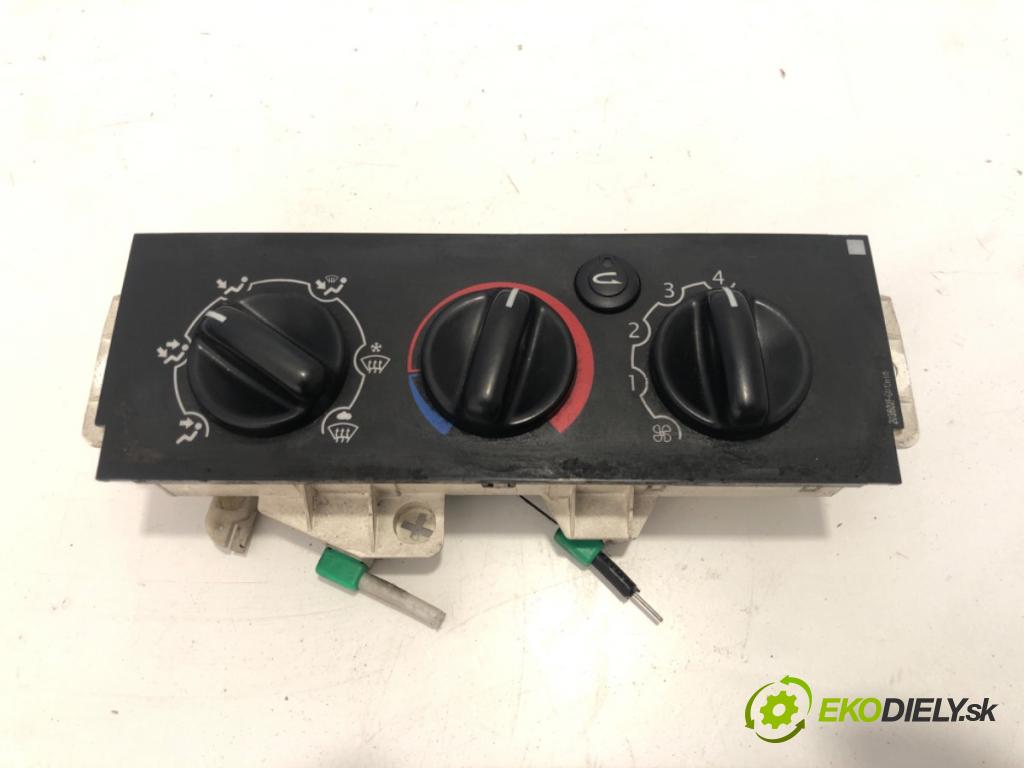 RENAULT MASTER II Autobus 2004 73 kW 2.5 dCi 100 (JDCV) 2463 Panel ovládania kúrenia  (Prepínacie páčky pod volantom)