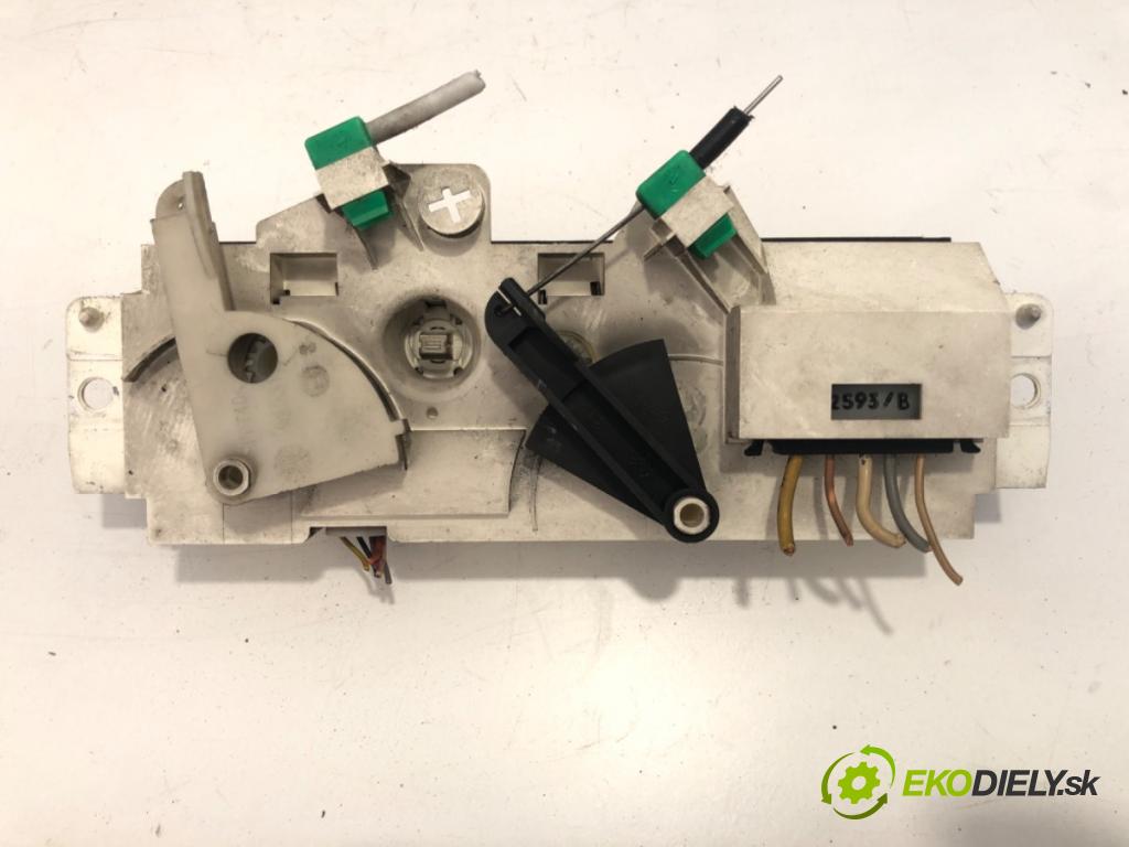 RENAULT MASTER II Autobus 2004 73 kW 2.5 dCi 100 (JDCV) 2463 Panel ovládania kúrenia  (Prepínacie páčky pod volantom)