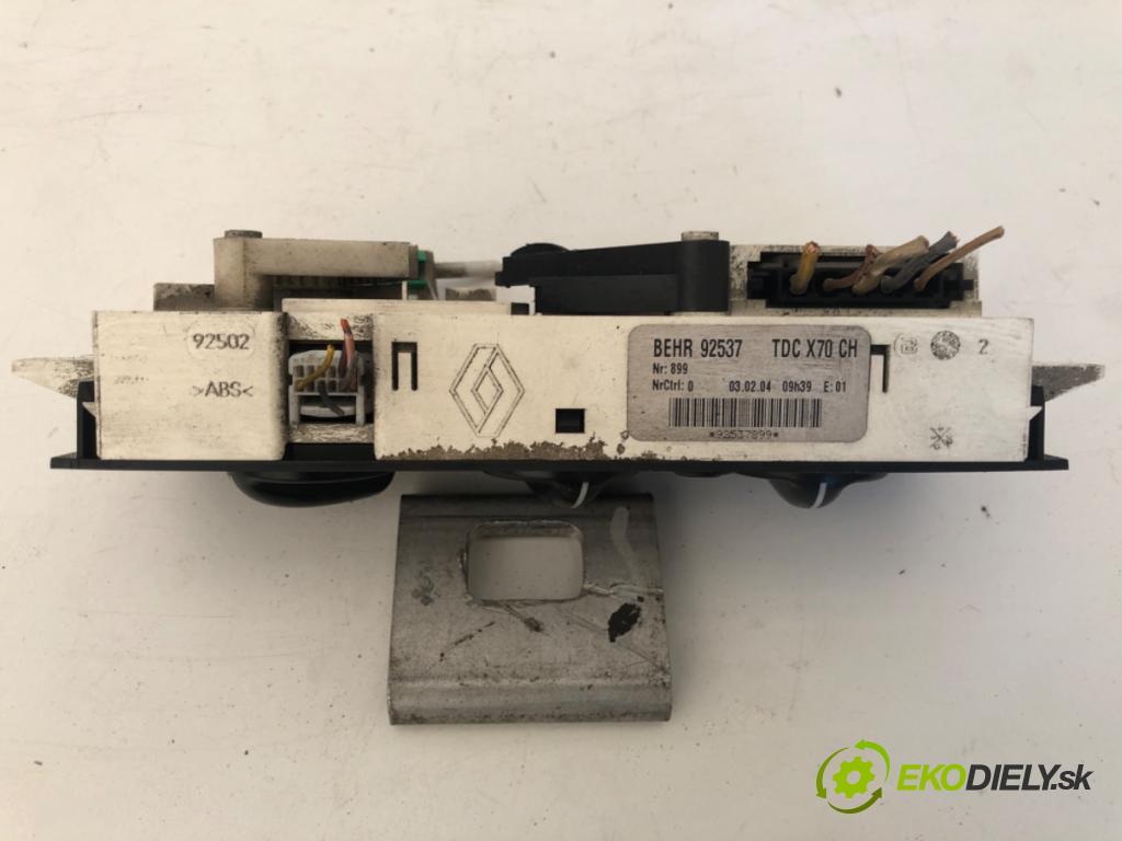 RENAULT MASTER II Autobus 2004 73 kW 2.5 dCi 100 (JDCV) 2463 Panel ovládania kúrenia  (Prepínacie páčky pod volantom)