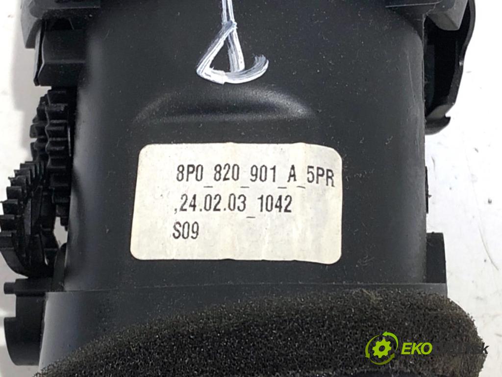 AUDI A3 8P liftback 2003 110 kW 2.0 FSI 1984 mří topení pravý přední část 8P0820901A