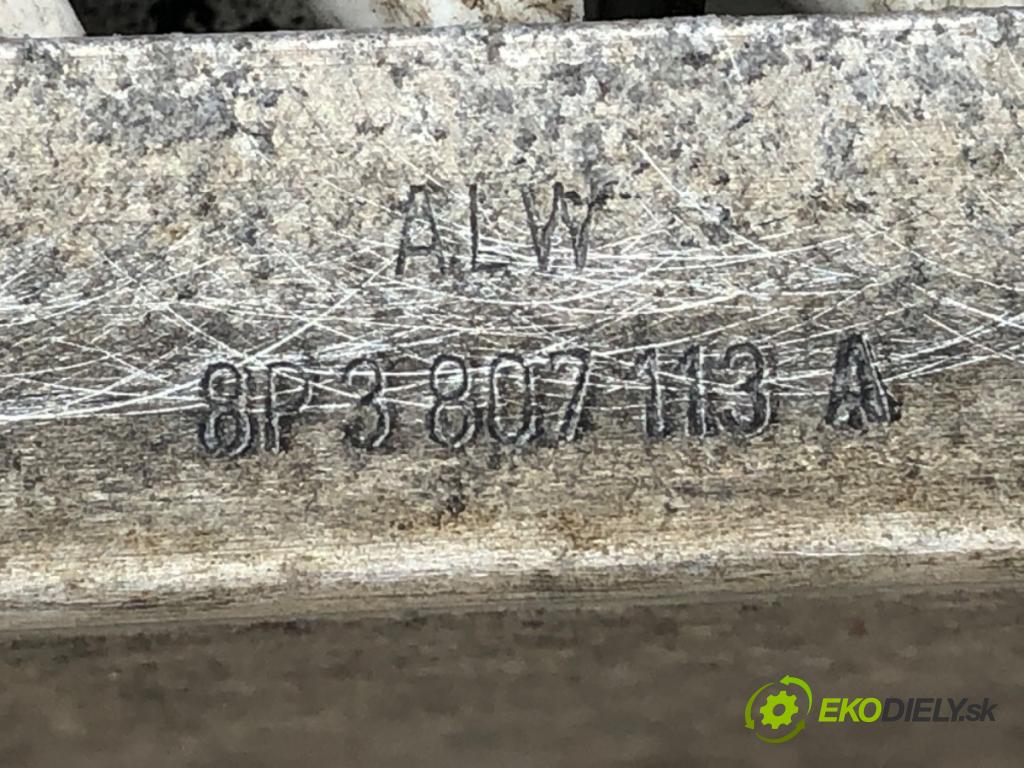 AUDI A3 8P liftback 2003 110 kW 2.0 FSI 1984 výztuha nárazníka přední část 8P3807113A (Přední výztuha)