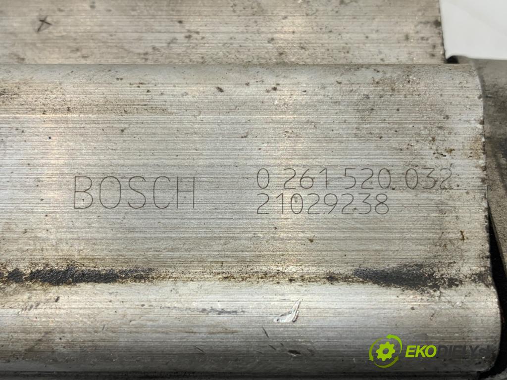 AUDI A3 8P liftback 2003 110 kW 2.0 FSI 1984 pumpa vysokého tlaku 06D127026G