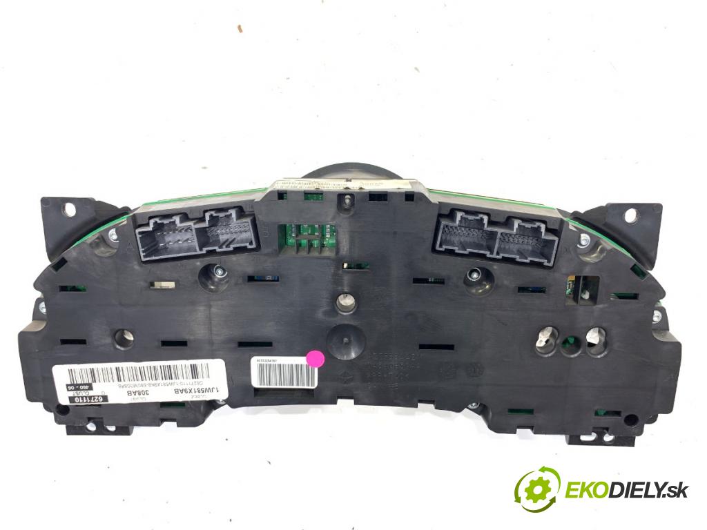 DODGE CALIBER liftback 2010 115 kW 2.0 1998 Prístrojovka 04840659AA (Prístrojová doska)