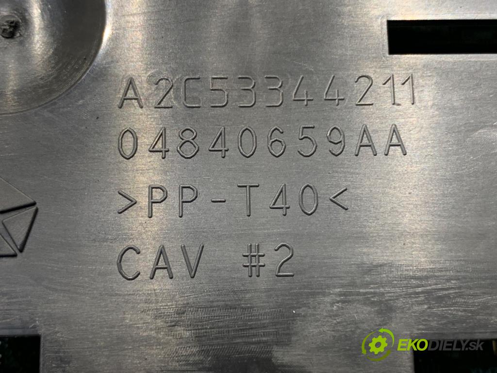 DODGE CALIBER liftback 2010 115 kW 2.0 1998 Prístrojovka 04840659AA (Prístrojová doska)