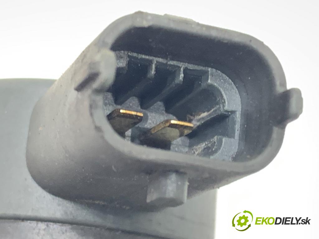 FIAT CROMA Kombi 2005 110 kW 1.9 D Multijet (194AXC1B, 194AXC12) 1910 Snímač tlaku paliva 0281002507 (Snímač)