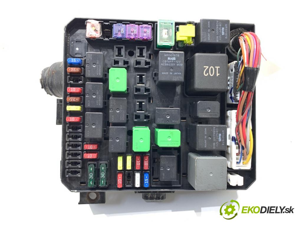 MITSUBISHI LANCER VIII sedan 2011 110 kW 1.8 DI-D (CY9A) 1798 skříňka poistková  (Pojistková skříňka)