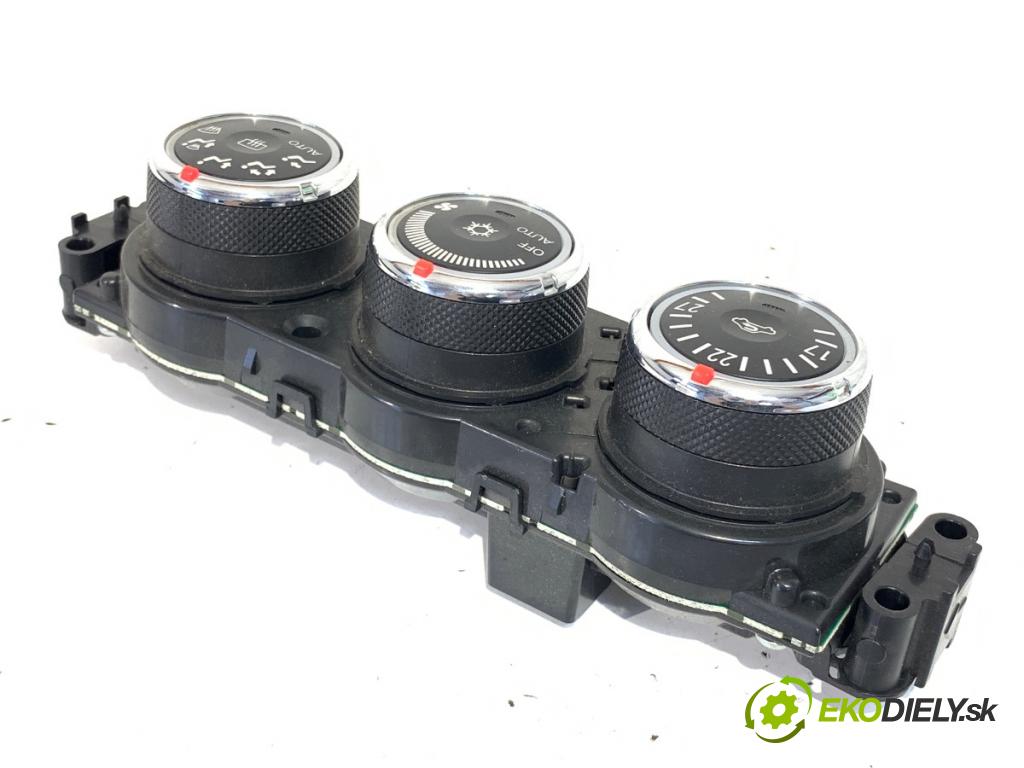 MITSUBISHI LANCER VIII sedan 2011 110 kW 1.8 DI-D (CY9A) 1798 Panel ovládaní topení 7820A115XC (Páčky pod volantem)