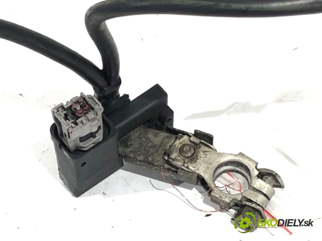 MITSUBISHI LANCER VIII sedan 2011 110 kW 1.8 DI-D (CY9A) 1798 svorka MINUS
