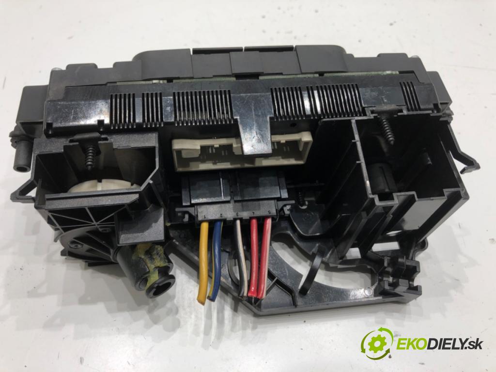 SEAT ALTEA nadwozie wielkoprzestrzenne (MPV) 2005 77 kW 1.9 TDI 1896 Panel ovládania kúrenia  (Prepínacie páčky pod volantom)