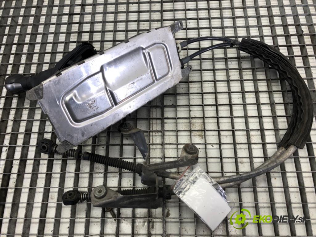 SEAT ALTEA nadwozie wielkoprzestrzenne (MPV) 2005 77 kW 1.9 TDI 1896 Kulisa 1K0711049AS (Rýchlostná páka (kulisa))