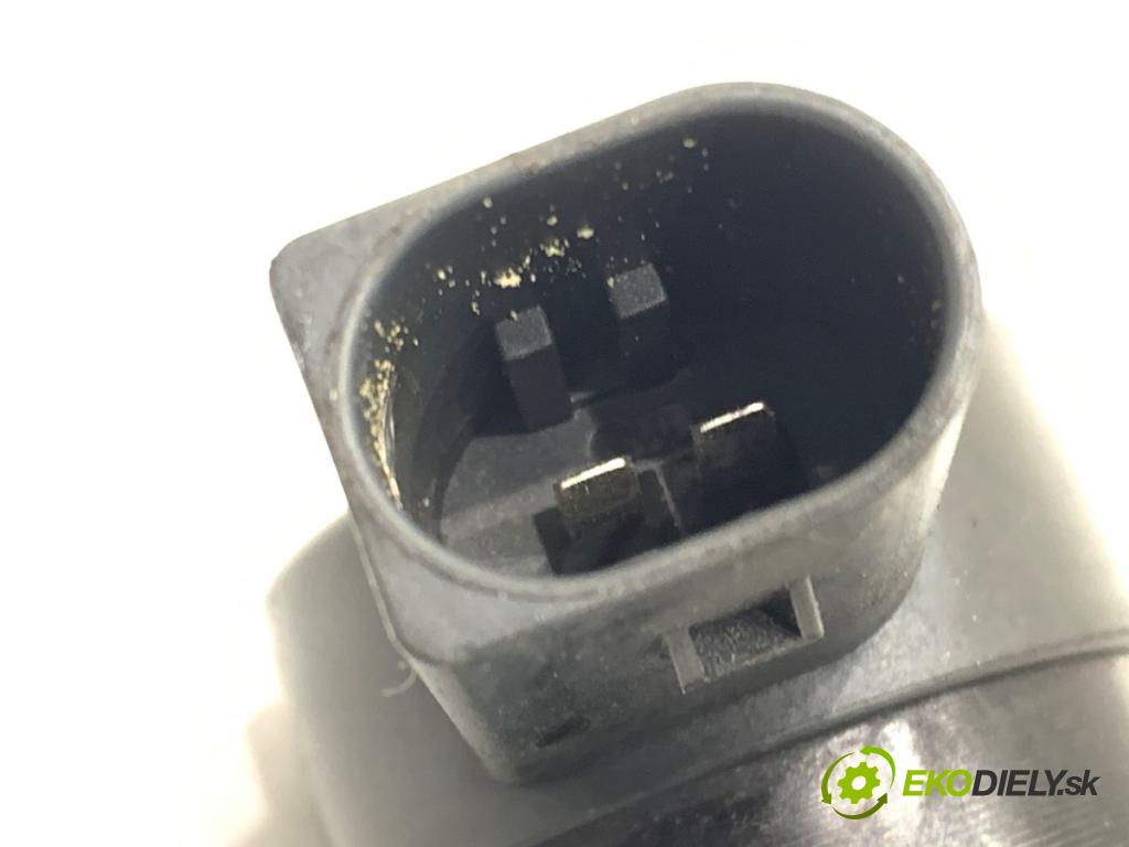 BMW E83 SUV 2004 110 kW 2.0 d 1995 Regulátor tlaku paliva 0281002481 (Palivový systém ostatné)