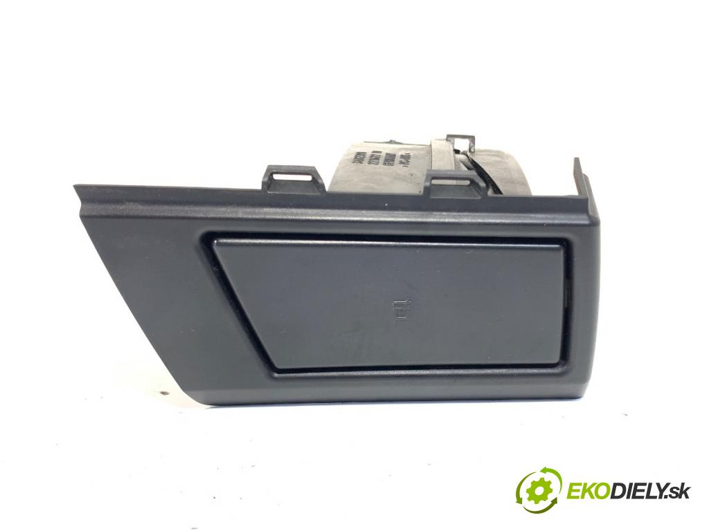 BMW E83 SUV 2004 110 kW 2.0 d 1995 Držiak na nápoje 3402390 (Držiak (úchyt) na nápoje)