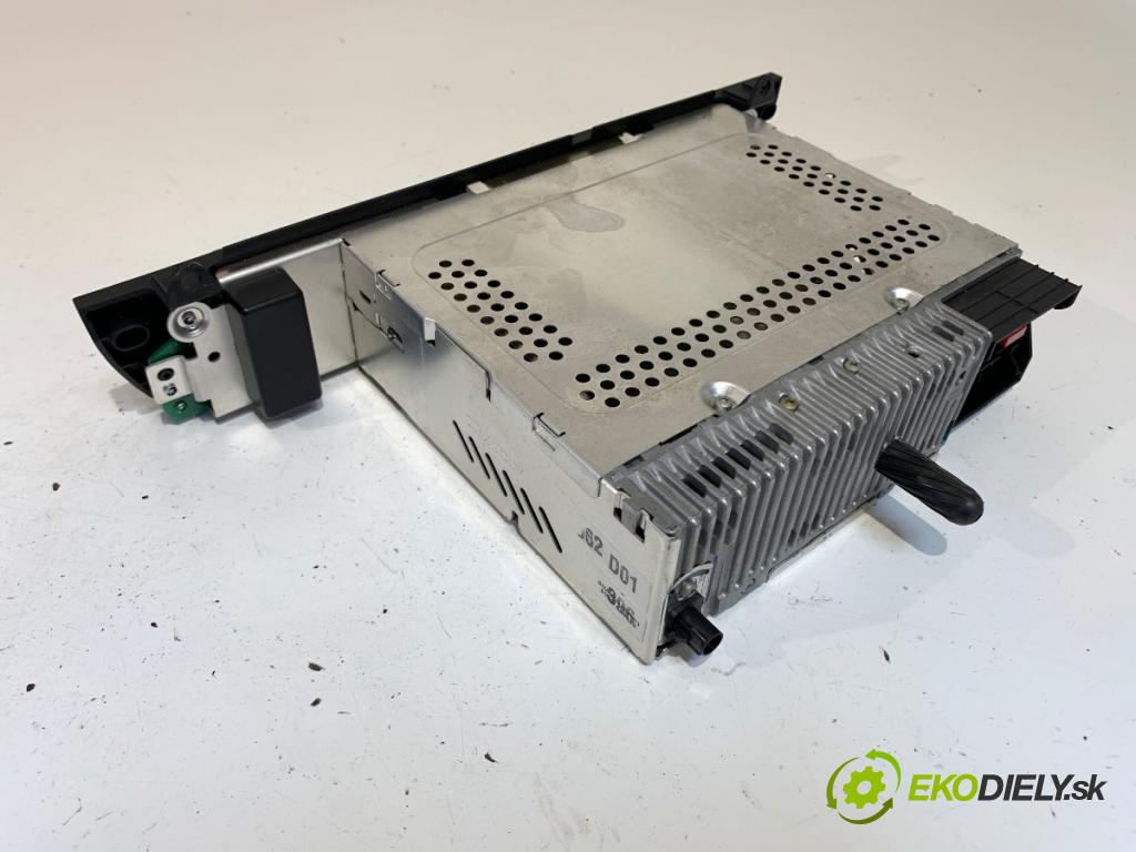 BMW E83 SUV 2004 110 kW 2.0 d 1995 RADIO 6942917 (Audio zariadenie)