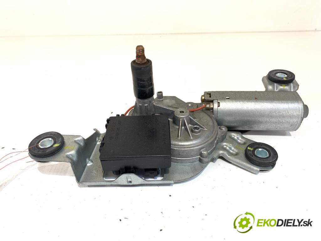 BMW E83 SUV 2004 110 kW 2.0 d 1995 motor stěračů zadní část 6917907