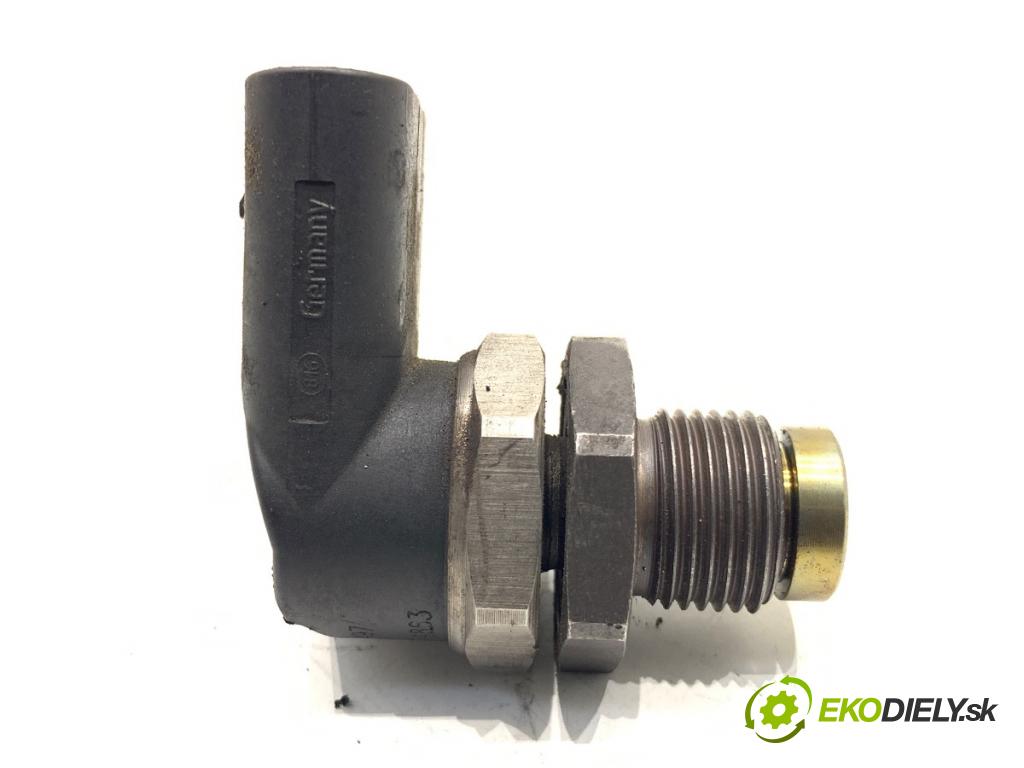 BMW E83 SUV 2004 110 kW 2.0 d 1995 Regulátor tlaku paliva 0281002497 (Palivový systém ostatné)