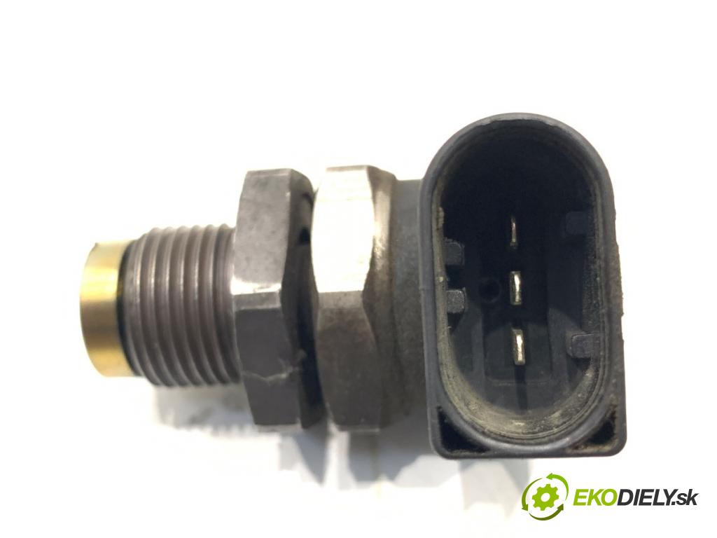 BMW E83 SUV 2004 110 kW 2.0 d 1995 Regulátor tlaku paliva 0281002497 (Palivový systém ostatné)