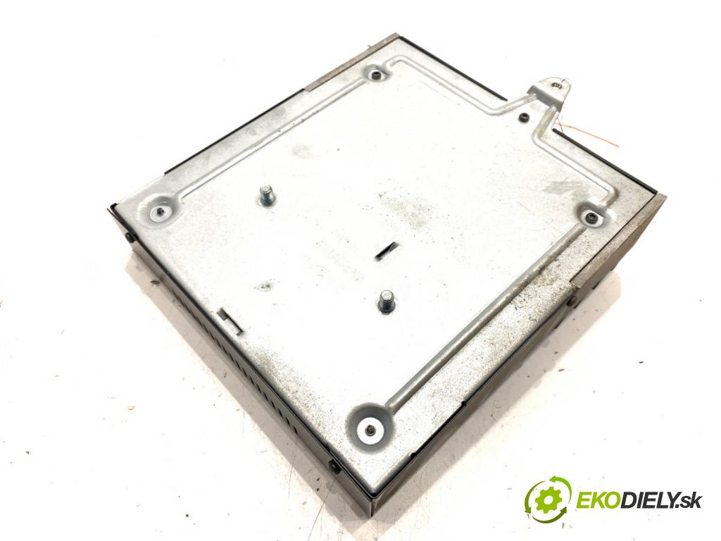 BMW E83 SUV 2004 110 kW 2.0 d 1995 Zosilňovač 6990098 (Zosilňovač)