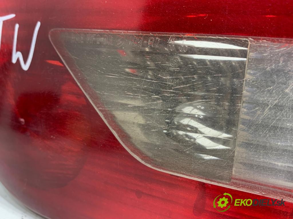 BMW E83 SUV 2004 110 kW 2.0 d 1995 světlo zadní část pravá vnitřní 3414014 (Klika dveří ostatní)