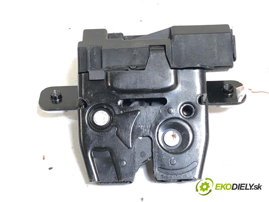 FORD FIESTA MK7 liftback 2009 71 kW 1.4 1388 zámok dveří zadní část 8A61-A442A66-AD