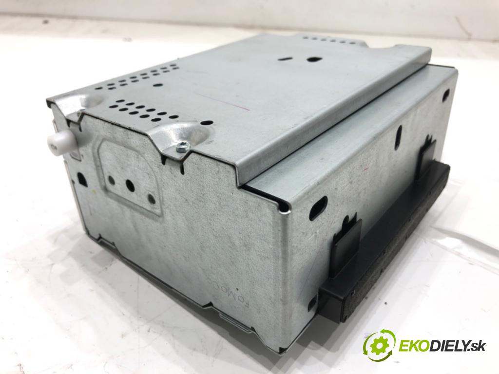 FORD FIESTA MK7 liftback 2009 71 kW 1.4 1388 RADIO 8A6T-18C815-BM (Audio zariadenie)
