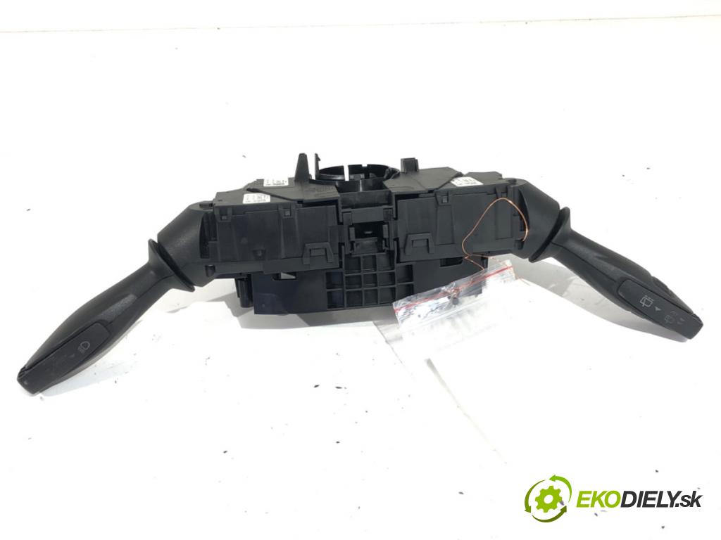 FORD FIESTA MK7 liftback 2009 71 kW 1.4 1388 Prepínač kombinovaný 8A6T-13N064-GD (Prepínacie páčky pod volantom)