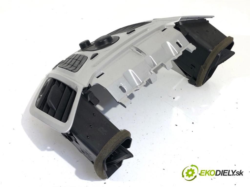 FORD FIESTA MK7 liftback 2009 71 kW 1.4 1388 Panel ovládania radia 8A6T18K811BD (Prepínacie páčky pod volantom)