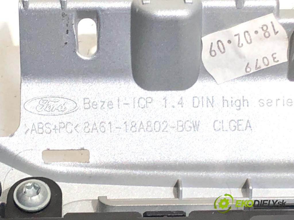 FORD FIESTA MK7 liftback 2009 71 kW 1.4 1388 Panel ovládania radia 8A6T18K811BD (Prepínacie páčky pod volantom)