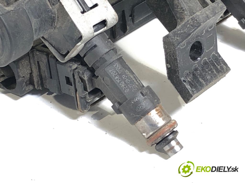 FORD FIESTA MK7 liftback 2009 71 kW 1.4 1388 lišta vstřikovací 0280158207 (Vstřikovací lišta)