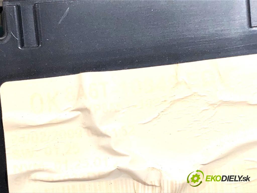 FORD FIESTA MK7 liftback 2009 71 kW 1.4 1388 Prístrojovka VP8A6F-10894-BC (Prístrojová doska)