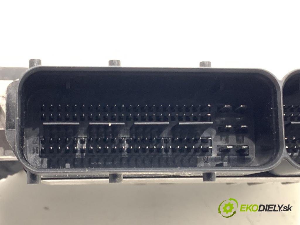 VW GOLF VII Kombi 2018 85 kW 1.6 TDI 1598 riadiaca jednotka Motor 04L907445E (Riadiaca jednotka)