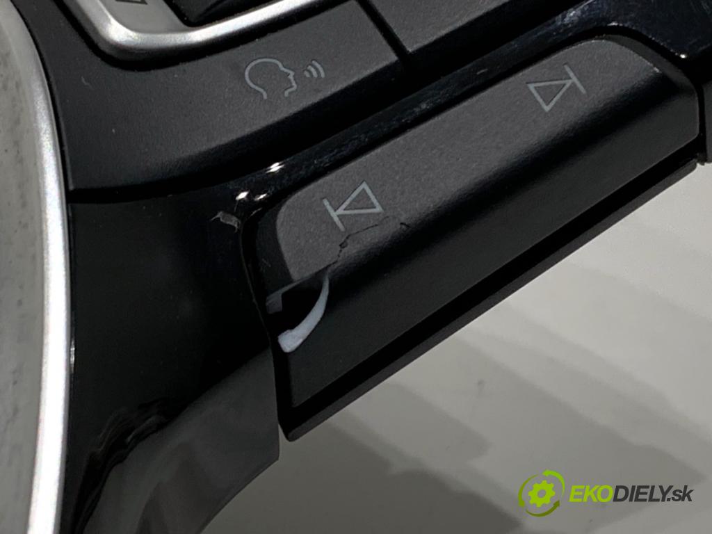 VW GOLF VII Kombi 2018 85 kW 1.6 TDI 1598 SPÍNAČE: volantu 5Q0419091