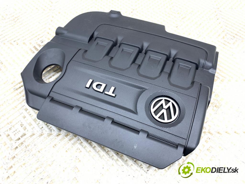 VW GOLF VII Kombi 2018 85 kW 1.6 TDI 1598 kryt motora 04L103925Q (Kryt motoru )