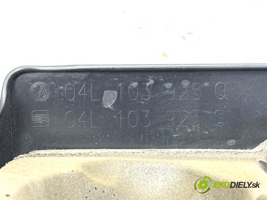 VW GOLF VII Kombi 2018 85 kW 1.6 TDI 1598 kryt motora 04L103925Q (Kryt motoru )